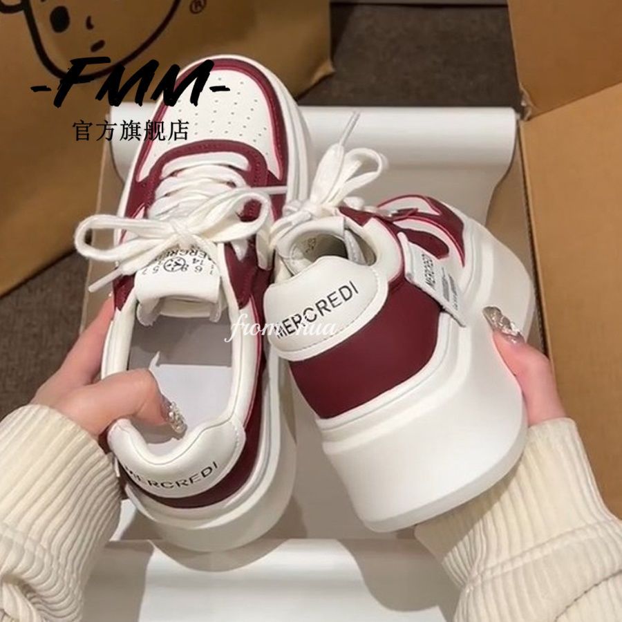Damen modische Plateau-Sneaker mit hochwertigem Obermaterial und dämpfender Sohle EB