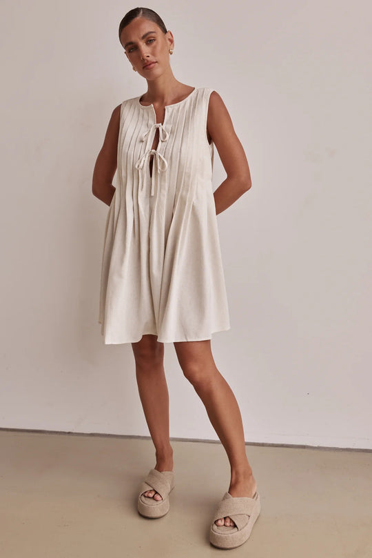 Damen A-Linien Kleid mit verspieltem Knoten und raffinierten Falten EB