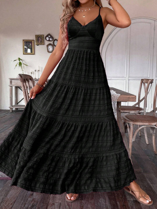 Damen Maxikleid mit femininer Silhouette und luftiger Struktur EB