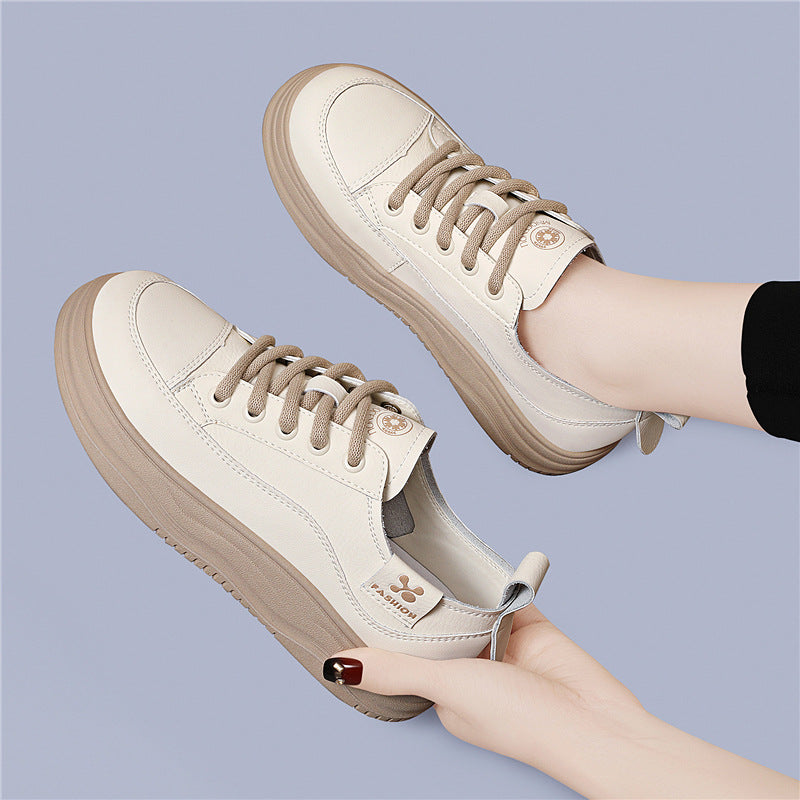 Damen Modische Plateau-Sneaker mit minimalistischer Form EB