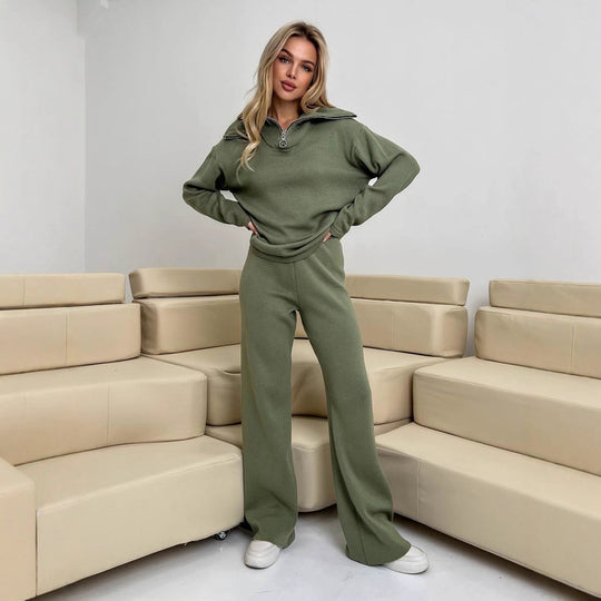 Damen Komfortables Sweat-Set mit hohem Kragen EB