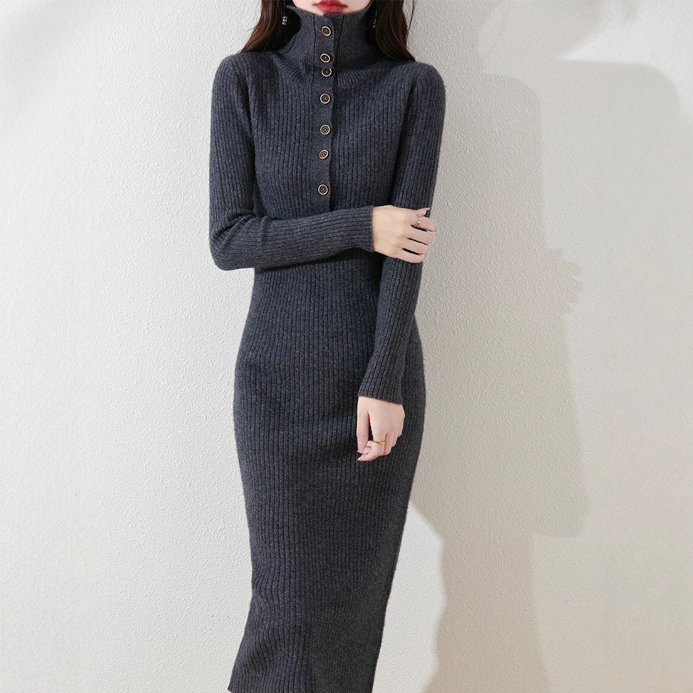 Damen Strickkleid mit Stehkragen und dekorativen Knöpfen EB