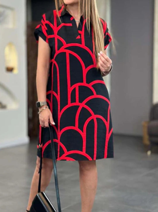 Damen Kurzarmkleid mit modernem grafischen Muster und elegantem Kragen Heidi-Mode
