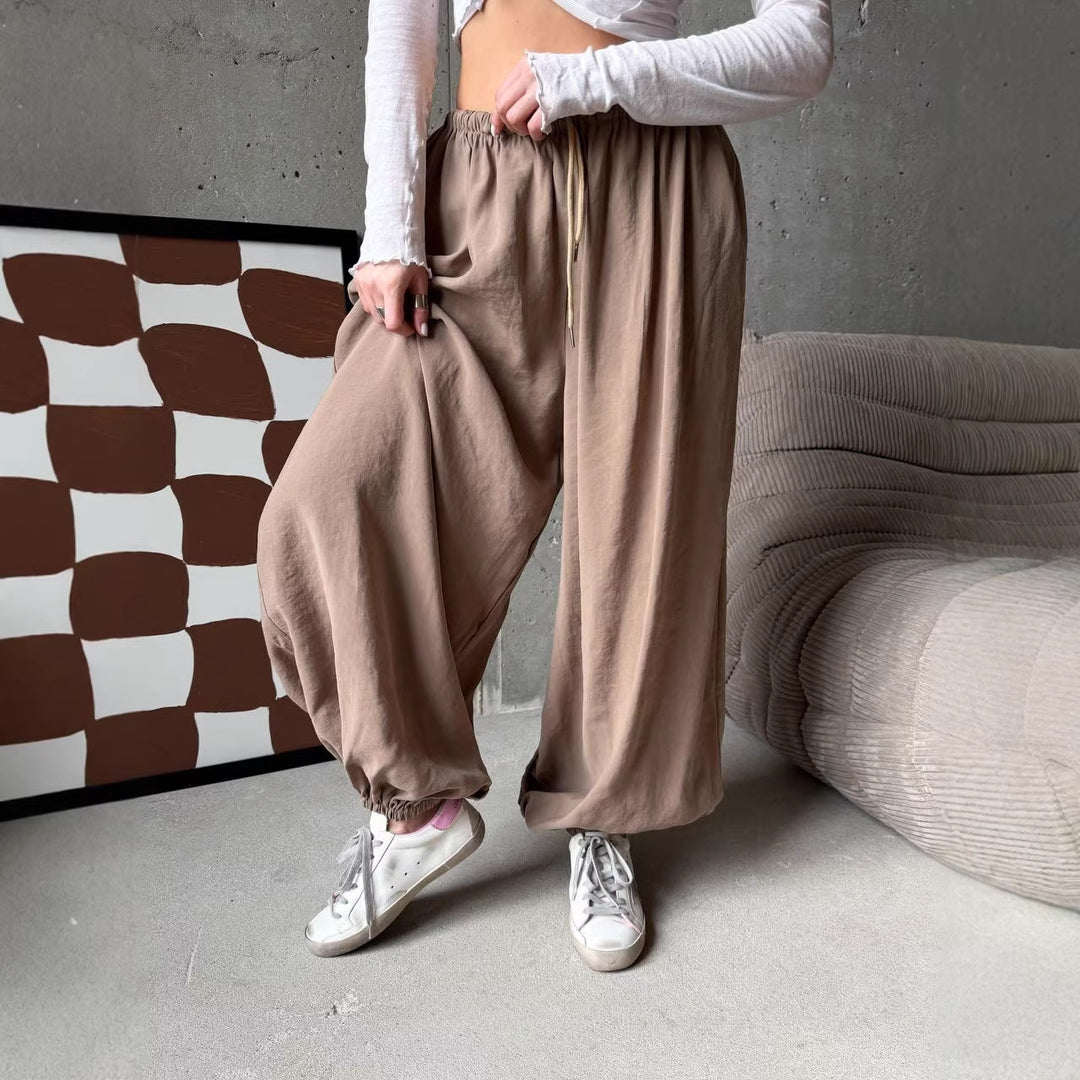 Damen weite Harem-Ballonhose mit hohem Elastikbund, Tunnelzug und lässiger Weite Eichborn Berlin