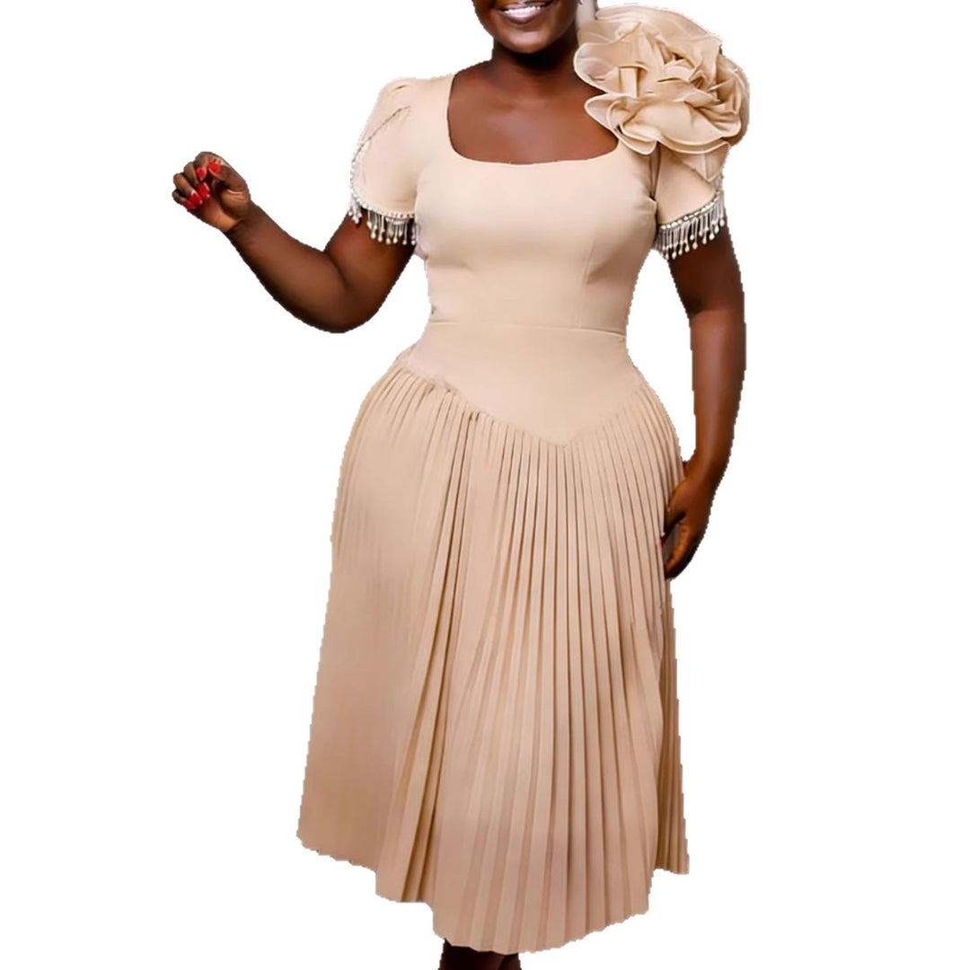 Damen Elegantes Plisseekleid mit voluminösen Rüschen EB