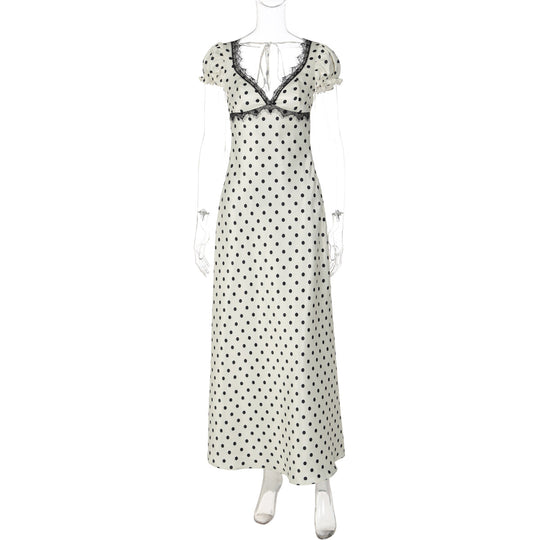 Damen Polka Dot Maxikleid mit eleganten Rüschendetails und nostalgischem Ausschnitt EB