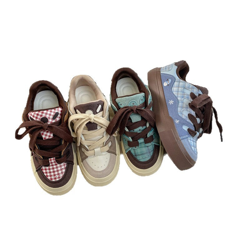 Damen Sportliche Sneakers mit zeitgenössischem Karomuster und bequemer Dämpfung EB