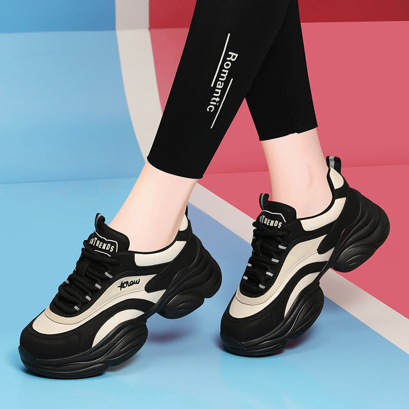 Damen Sportliche Chunky Sneakers mit rutschfester Sohle und dämpfendem Fußbett EB
