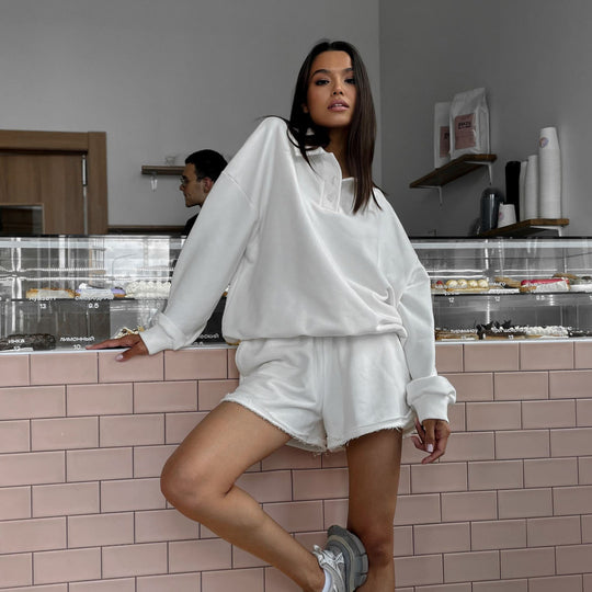 Damen Relaxed-Frottee-Loungewear-Set mit Oversize-Sweatshirt und ausgefransten Shorts EB