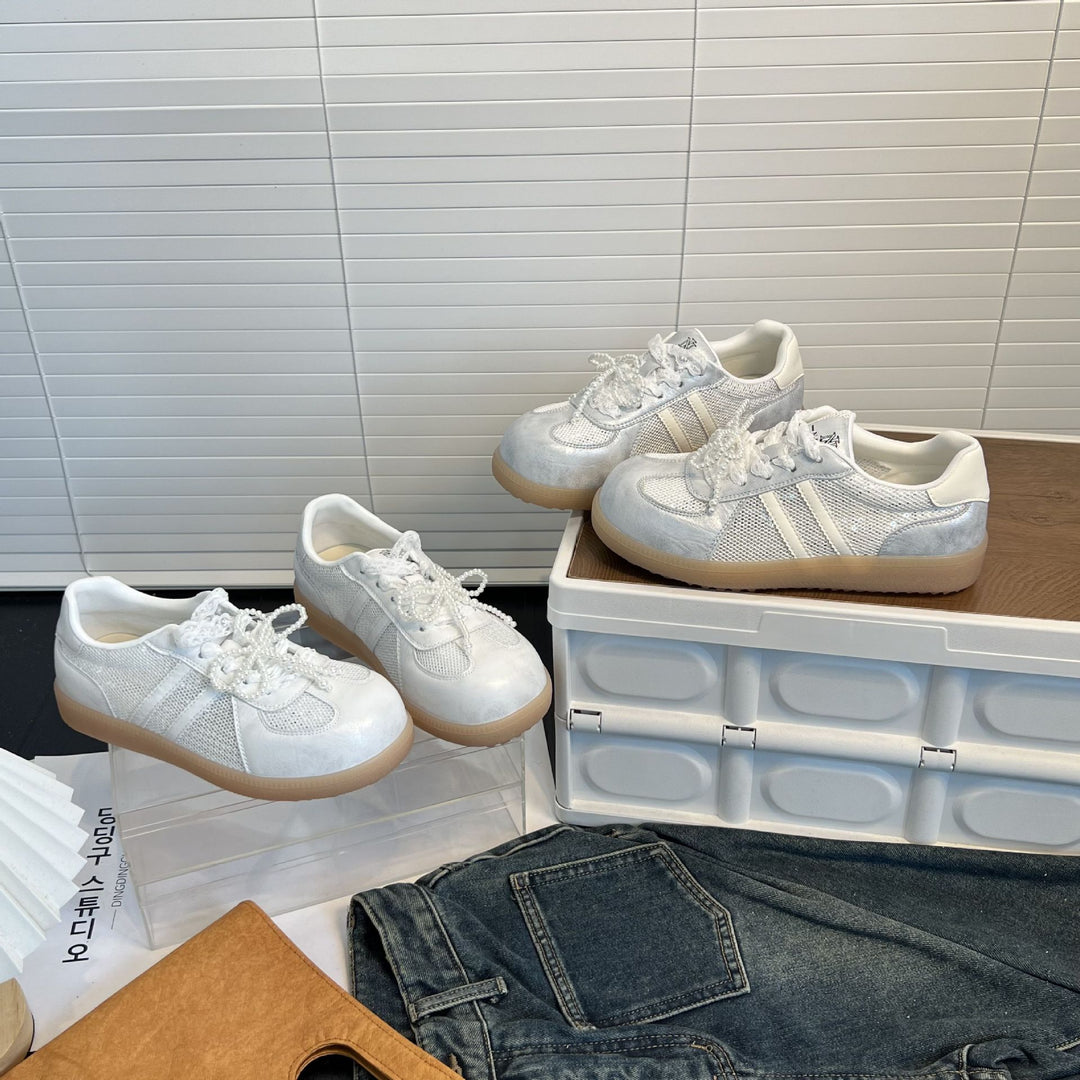 Damen Atmungsaktive Sneakers mit eleganten Details EB