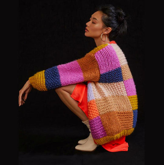 Damen Grobstrick-Cardigan mit buntem Patchwork-Design EB