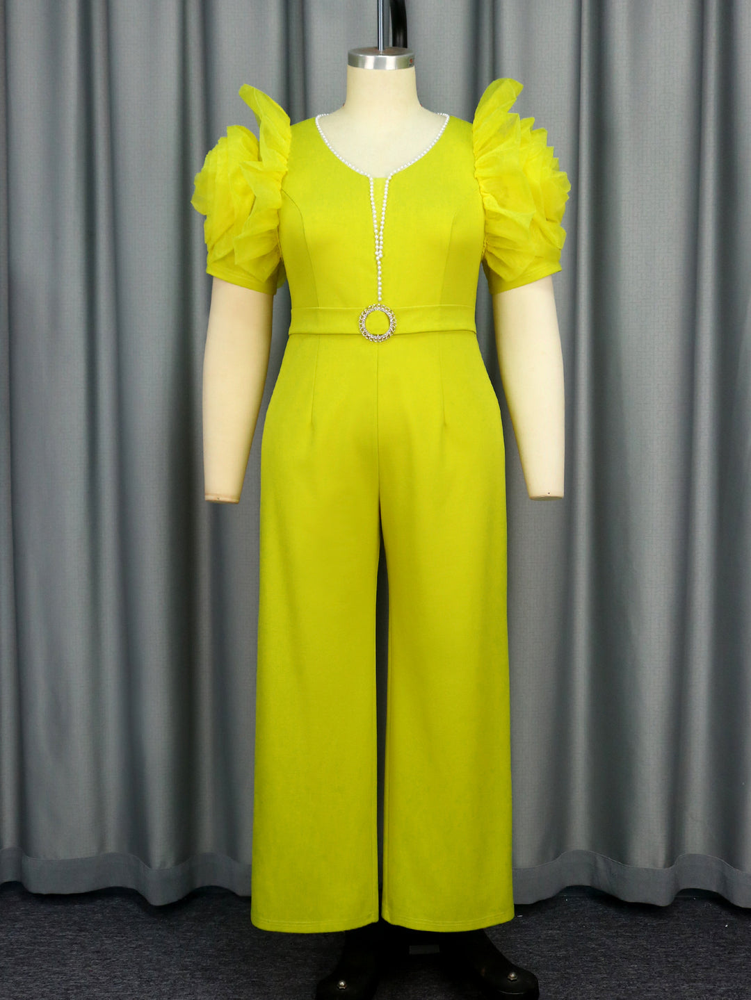 Damen eleganter Jumpsuit mit voluminösen Puffärmeln und Perlenakzent EB
