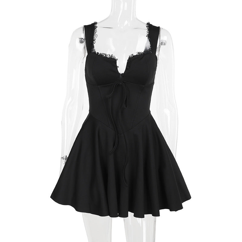 Damen verspieltes Minikleid mit tiefem Ausschnitt und Rüschendetails EB