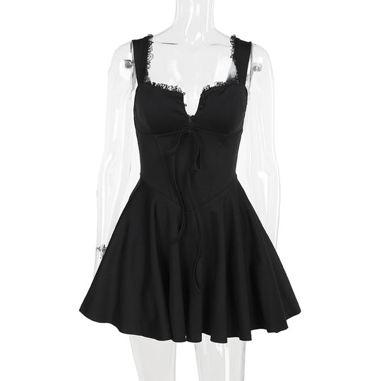 Damen verspieltes Minikleid mit tiefem Ausschnitt und Rüschendetails EB