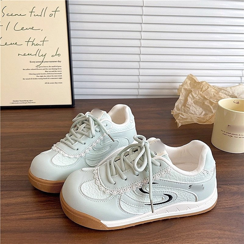 Damen Sneaker mit detailreicher Spitze und atmungsaktiver Struktur EB