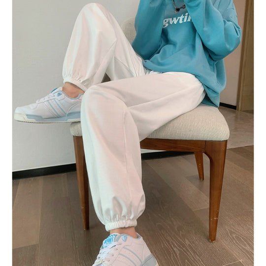 Damen nan relaxed-fit Sweatpants mit elastischem Kordelbund, seitlichen Eingriffstaschen und abgesteppten Saumnähten EB