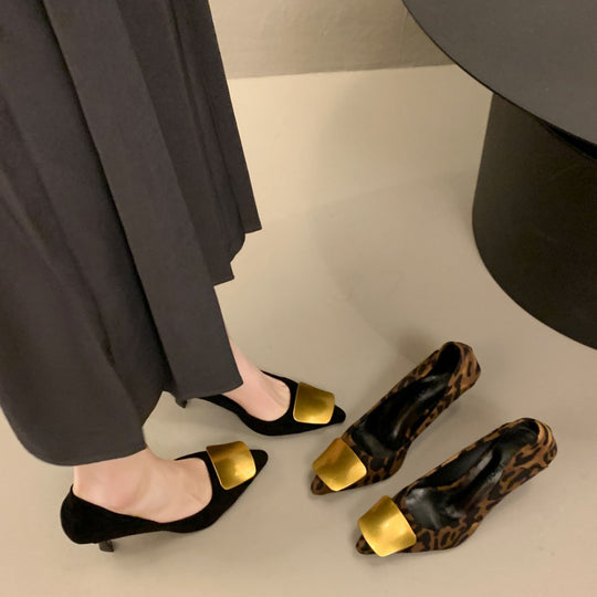 Damen Elegante Pumps mit modischem Gold-Akzent EB