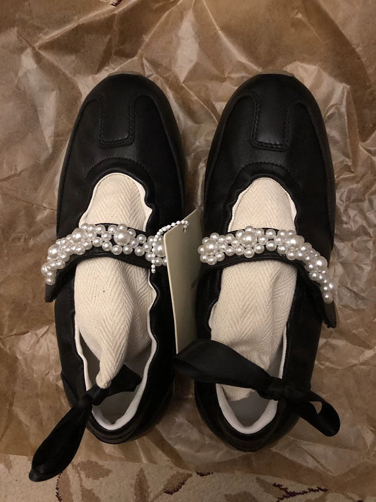 Damen Sneakers mit eleganter Perlenverzierung und modebewusstem Design EB
