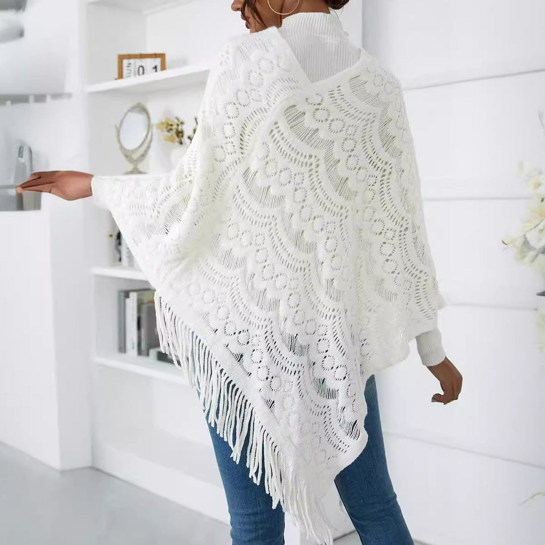 Damen Strickponcho mit kunstvollen Häkelmustern und Fransen EB