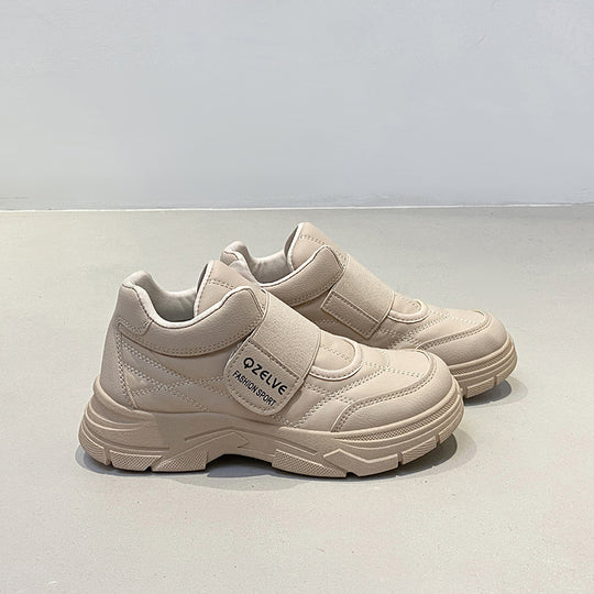 Damen Sportliche Sneakers mit rutschfestem Velours-Obermaterial und komfortabler Klettverschluss-Optik EB