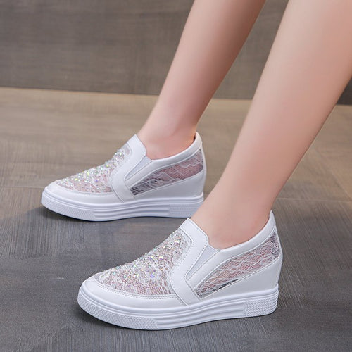 Damen Modische Slip-On Sneakers mit Glitzerapplikationen und elastischem Einstieg EB