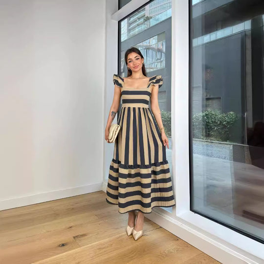 Damen Maxi-Kleid mit verspieltem Streifenmuster und Rüschendetails EB