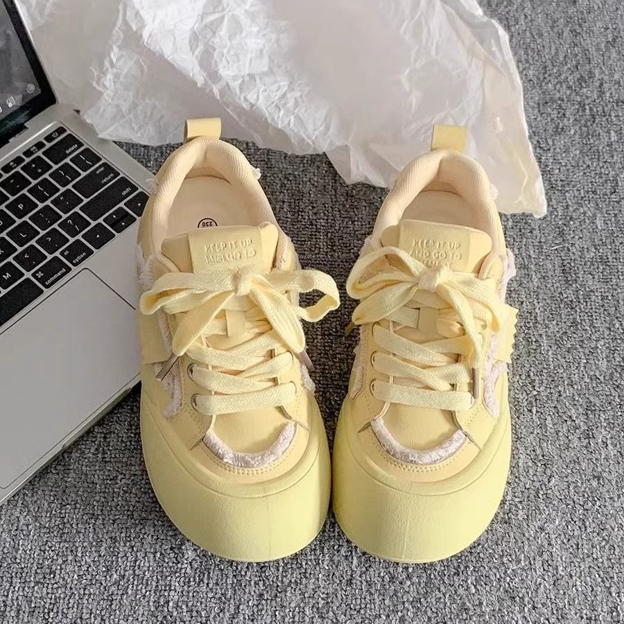 Damen Modische Plateausneaker mit lässigem Design und komfortabler Dämpfung EB