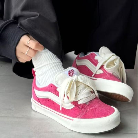 Damen Sneakers im Vintage-Stil mit farbigen Suede-Details EB