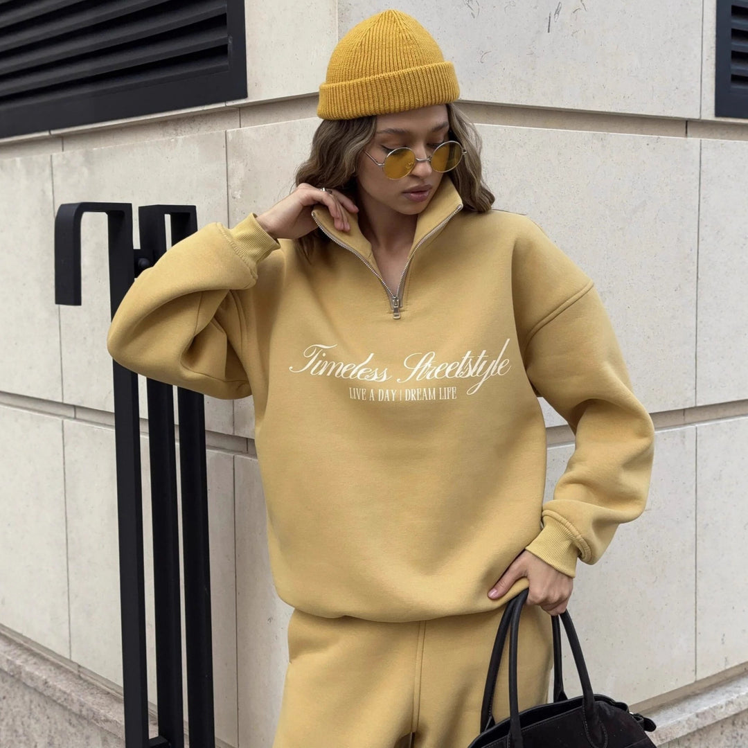 Damen nan oversized Halbzip-Sweatshirt mit hohem Stehkragen und Statement-Print EB