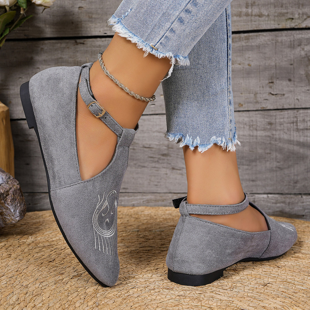 Damen Flache Slingback-Pantoletten mit eleganter Schnallen-Applikation und kunstvollen Stickereien EB