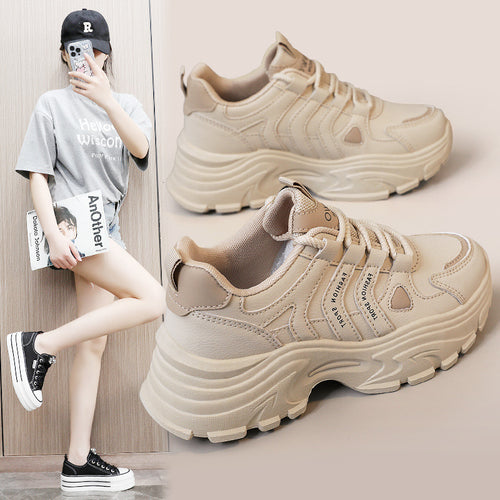Damen Sportliche Freizeitsneaker mit retro-inspiriertem Design und komfortabler Dämpfung EB
