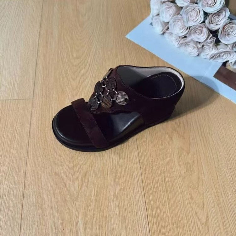 Damen elegante Keil-Pantoletten mit exklusiven Verzierungen EB