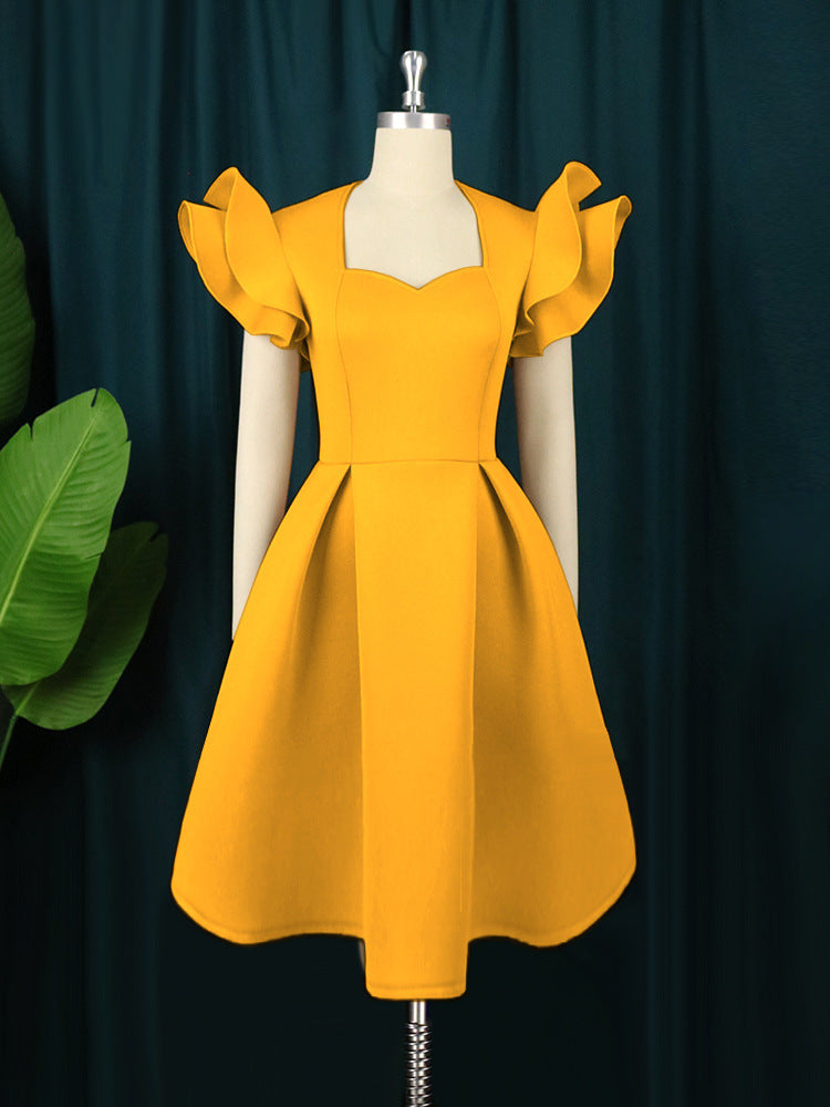 Damen elegantes Kleid mit voluminösen Rüschensäumen EB