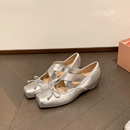 Damen elegante Ballerinas mit kreuzenden Riemen und dekorativem Schleifen-Akzent EB