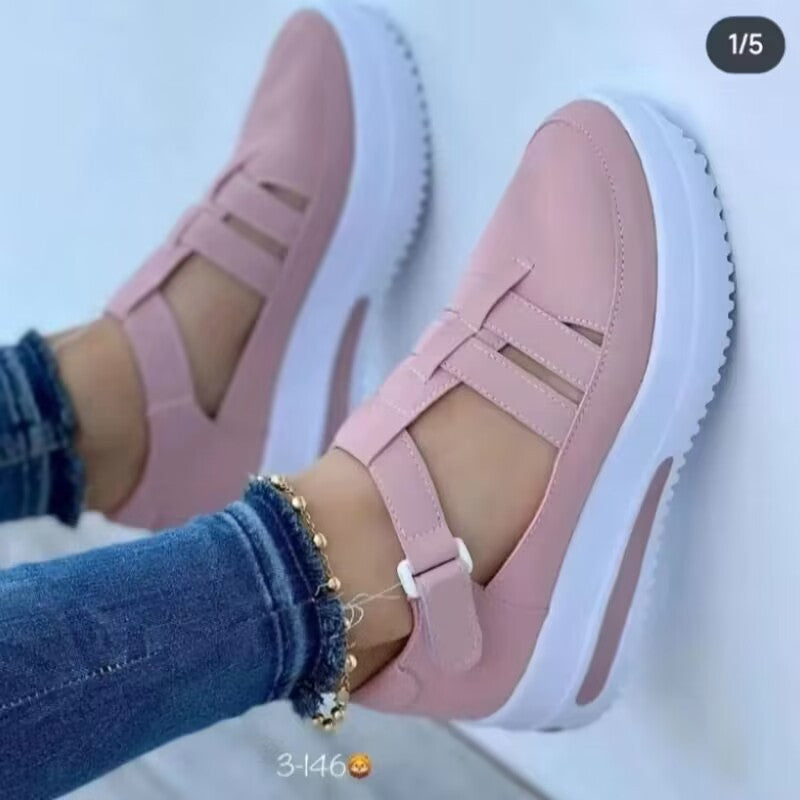 Damen Plateau-Sneaker mit modischem Kreuzriemen und rutschfester Sohle EB