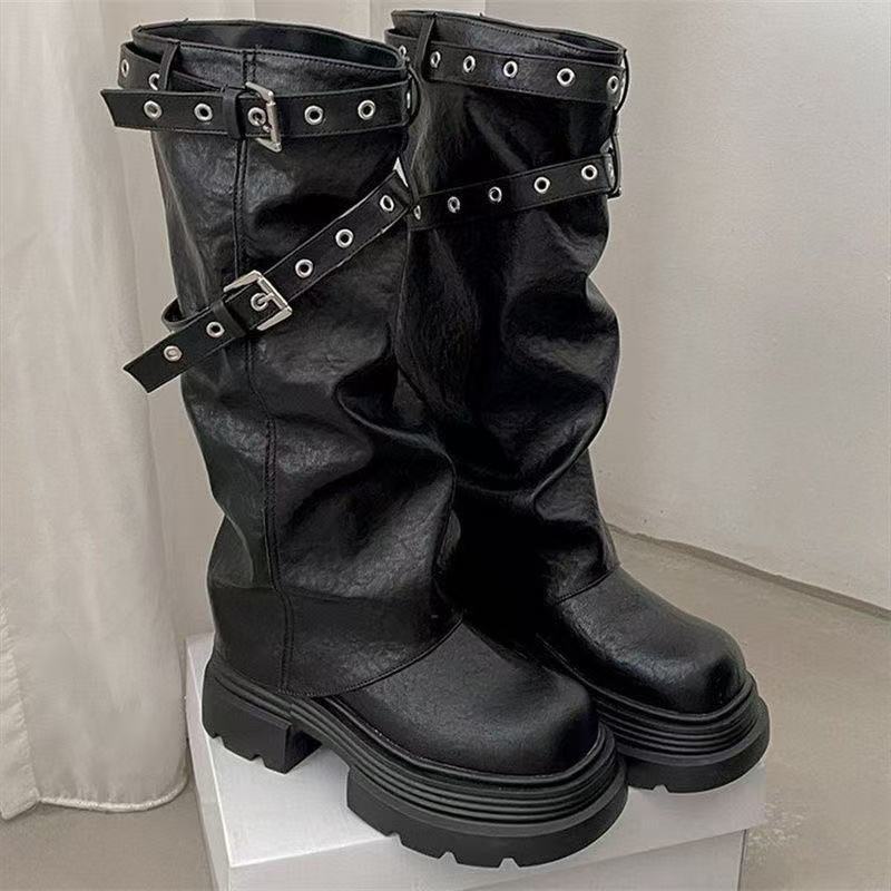 Damen Plateau-Stiefel mit modischem Schnallenverschluss und eleganter Faltenoptik EB