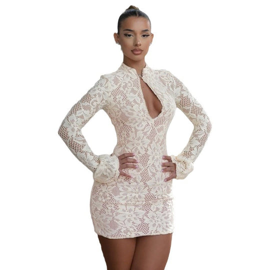 Damen Spitzenkleid mit romantischen Rüschendetails und tiefem V-Ausschnitt EB