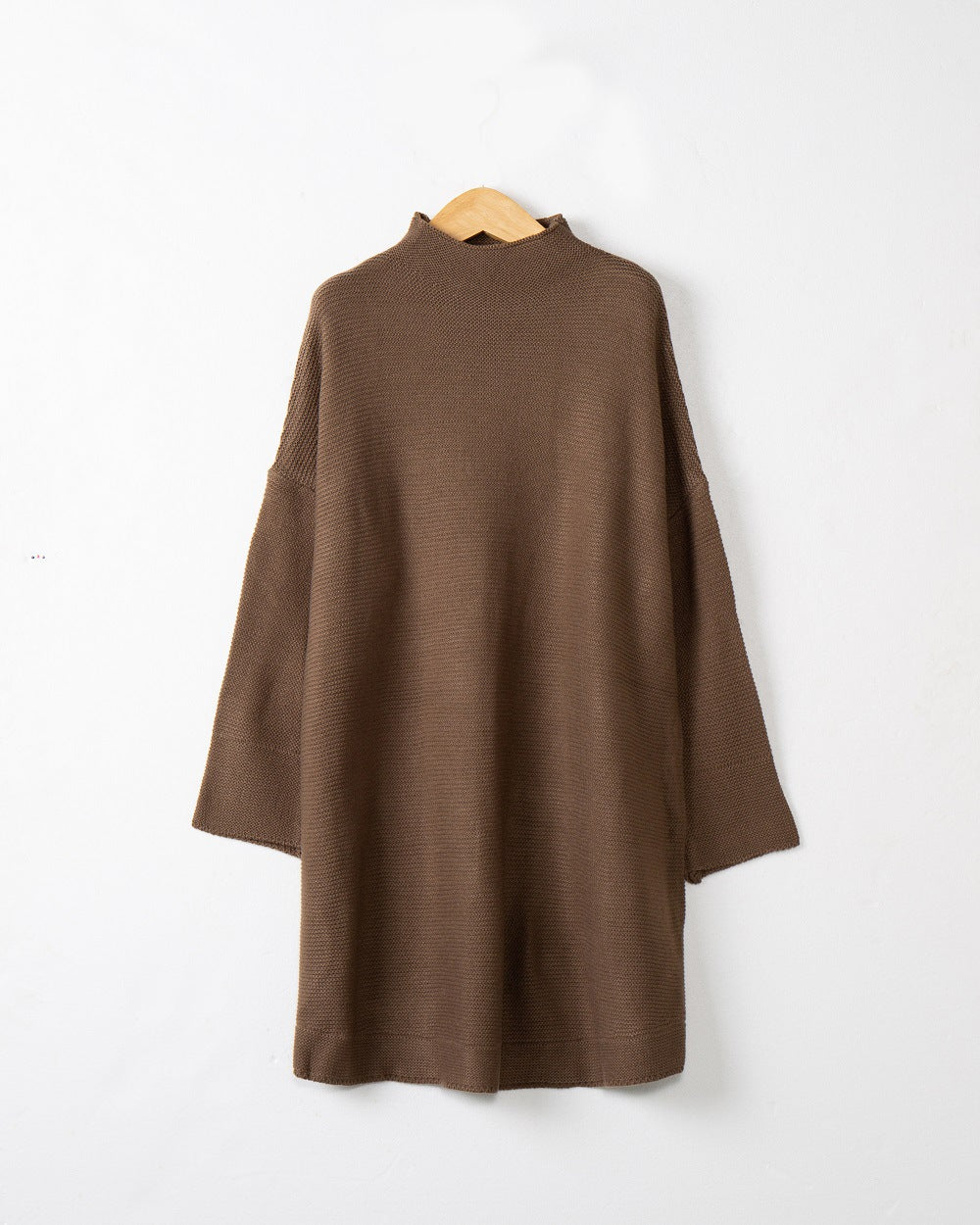 Damen Großer Rollkragenpullover aus weichem Strick EB