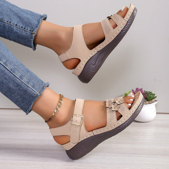 Damen Sandalen mit floralem Design und verstellbaren Riemen EB