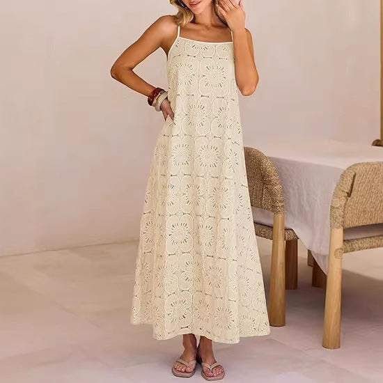 Damen Maxikleid mit filigranem Lochmuster EB