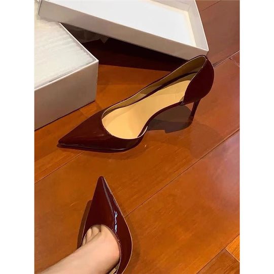 Damen elegante spitze Stiletto-Pumps mit hochglänzender Oberfläche EB