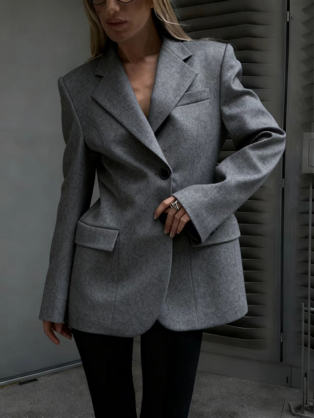 Damen Oversized Longblazer mit betonter Schulterpartie und Pattentaschen EB