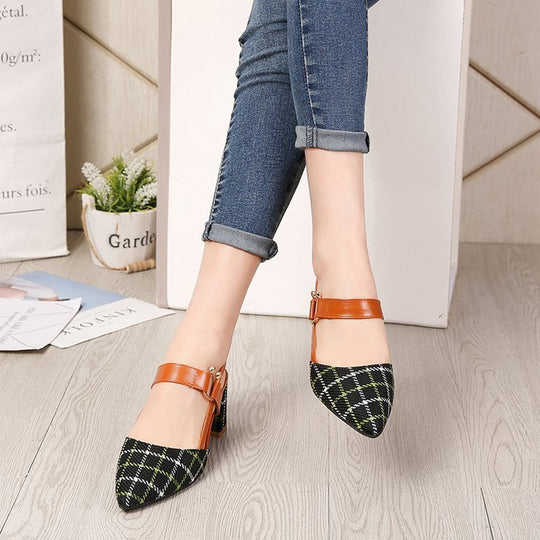Damen Riemchen-Pumps mit elegantem Karomuster und praktischem Verschluss EB