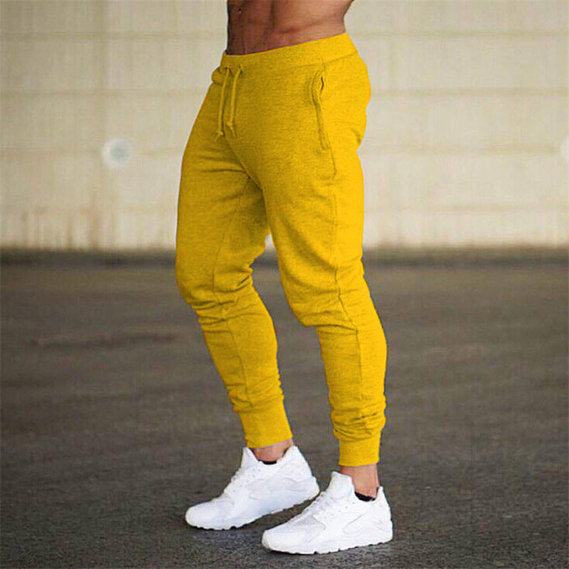 Herren Sportliche Jogginghose mit innovativem Schnitt und elastischem Bund EB