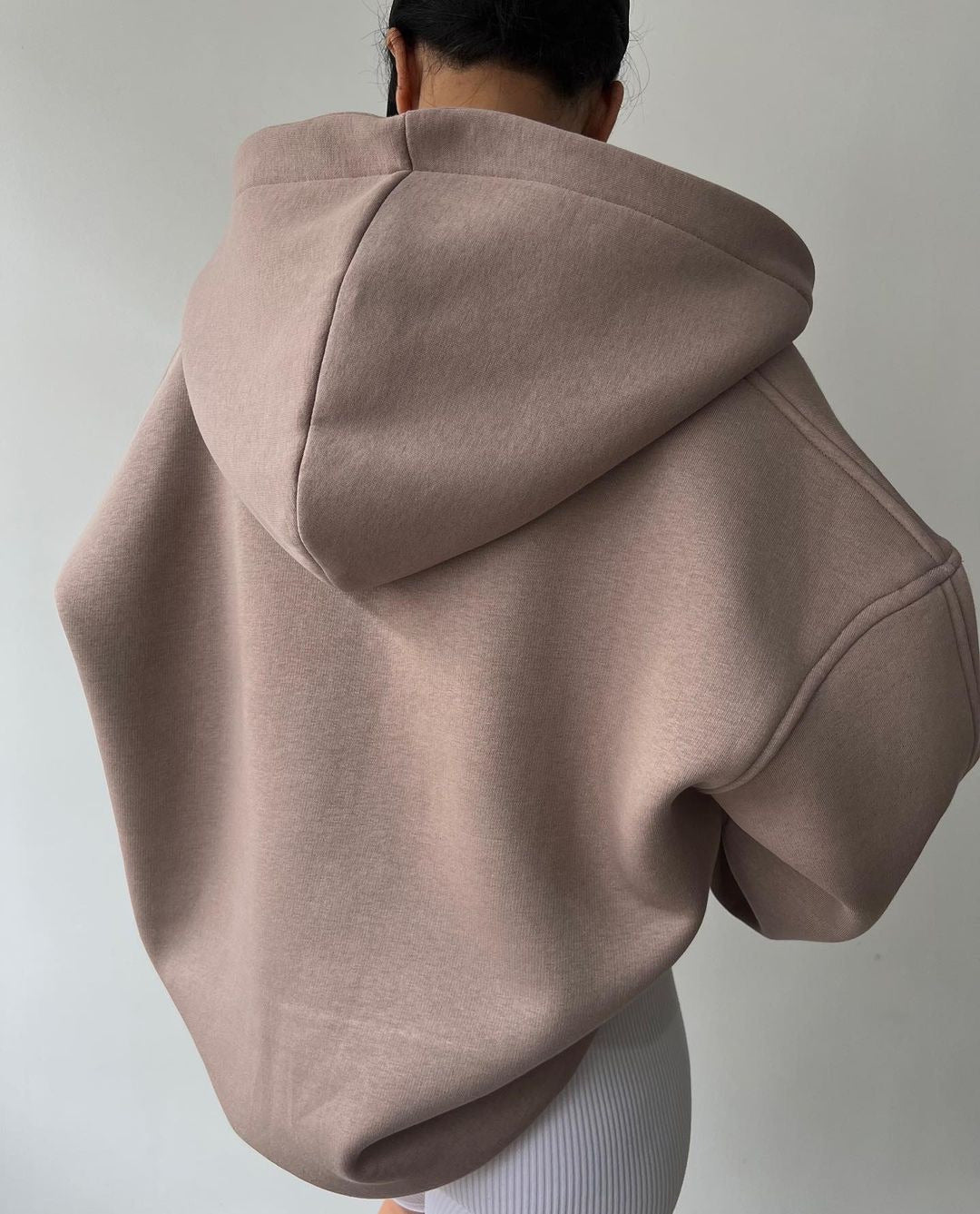 DamenOversized Sweater mit Eingrifftaschen und Kapuze EB