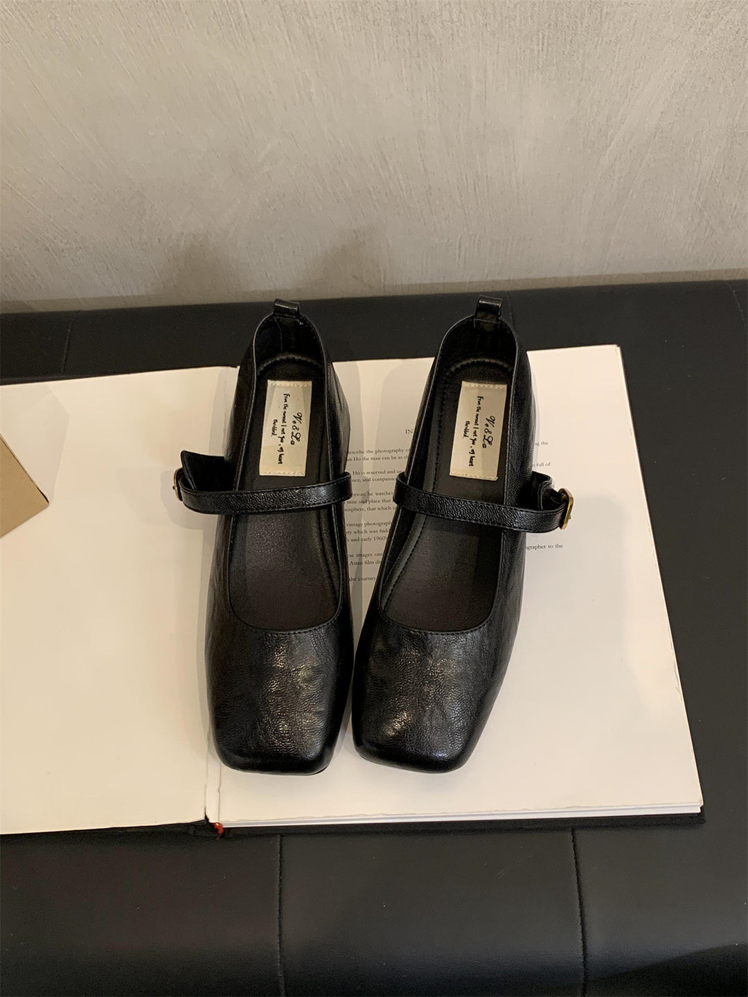Damen Ballerinas mit modischem Riemchen und komfortablem Fußbett EB