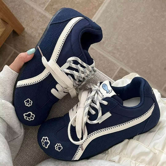 Damen Sportliche Freizeit Sneakers mit pfotenmotivierter Verzierung EB