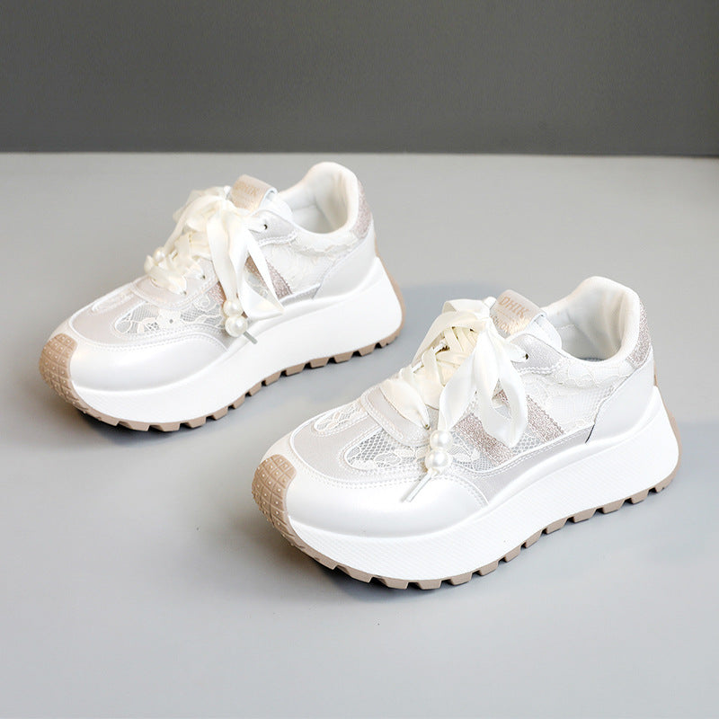 Damen Gemusterte Plateau-Sneaker mit eleganten Schnürdetails EB