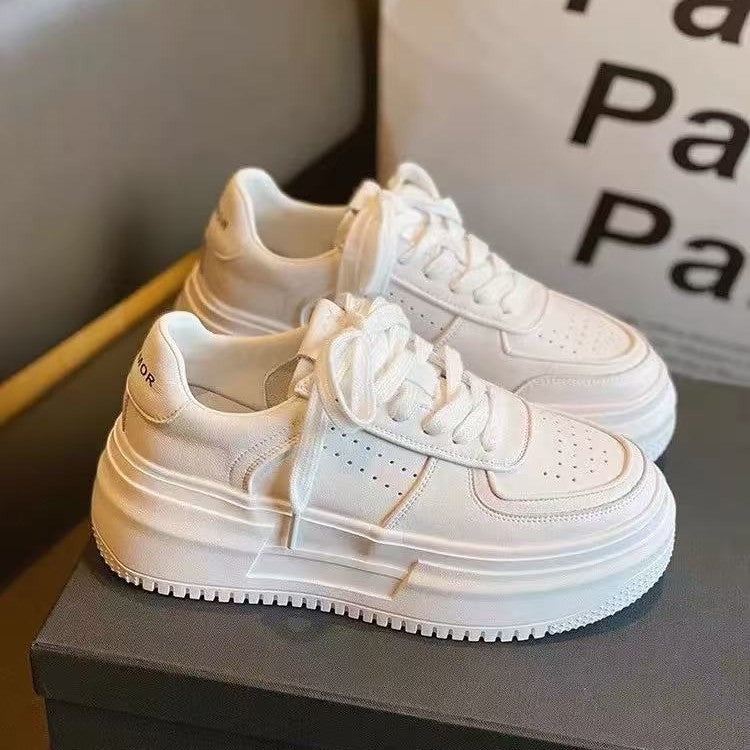 Damen Chunky Sneakers mit dämpfender Plattform und atmungsaktiver Oberflächenstruktur EB