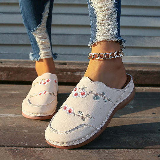 Bestickte Vintage-Blumen Hausschuhe EB